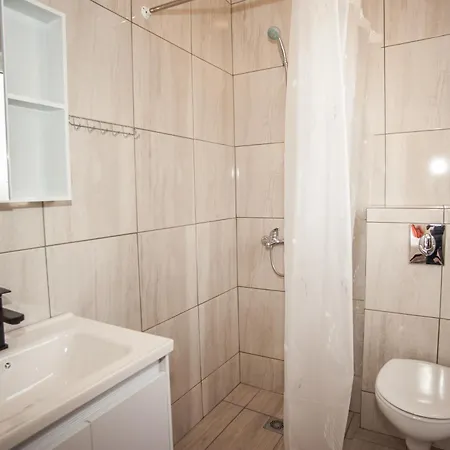 Maxi Apartamento Karavádhos